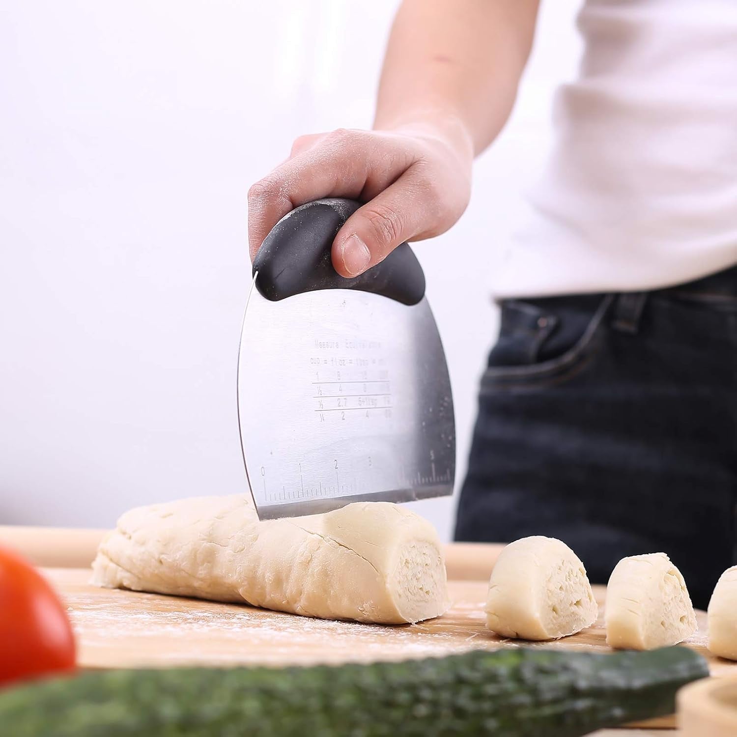 1 Pcs Dough Pastry Scraper Chopper/Stainless Steel Dough Scraper Cutter with Ergonomic Rubber Non-Slip Grip/Dough Scraper Cutter/Pro Pastry Pizza Cutter Chopper (Green)
